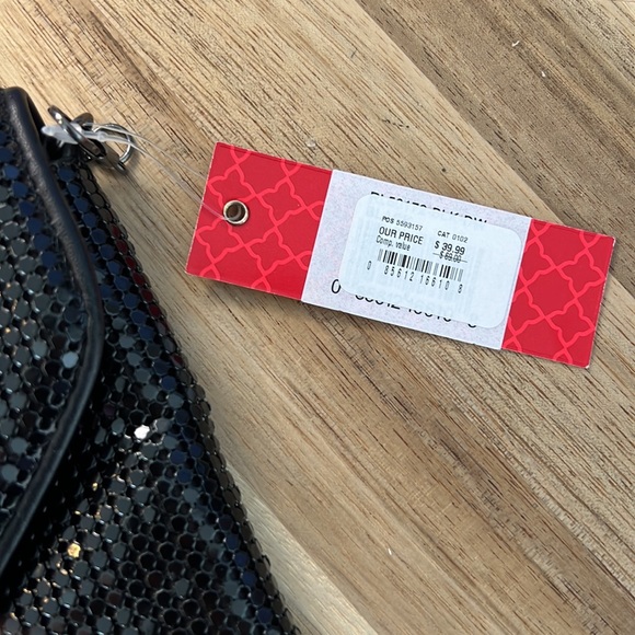 Black metallic chain clutch purse - Picture 2 of 5